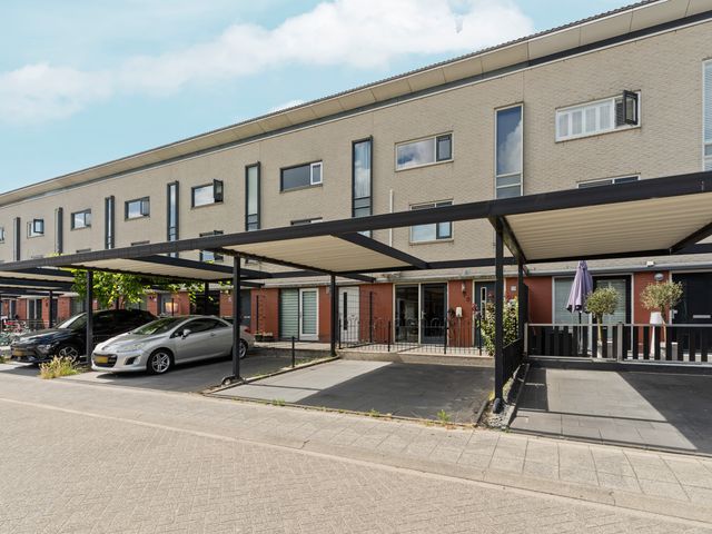 Woestduijnstraat 73, Almere
