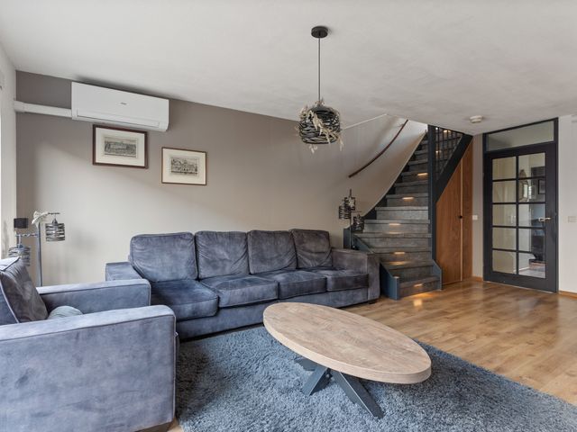 Woestduijnstraat 73, Almere