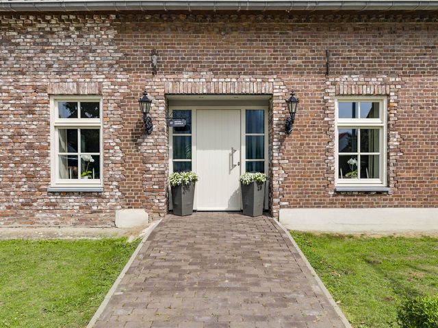 Onze Lieve Vrouwestraat 37-39 , Ospel