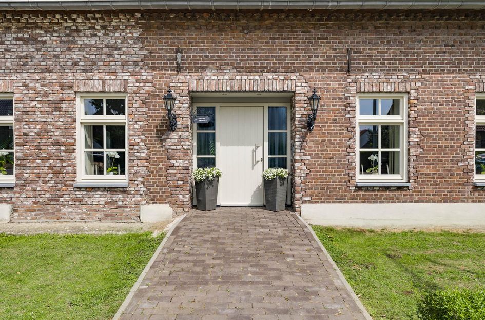 Onze Lieve Vrouwestraat 37-39 