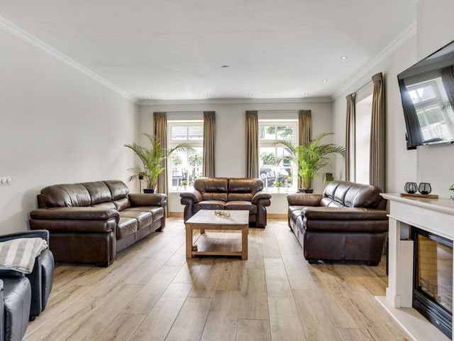Onze Lieve Vrouwestraat 37-39 , Ospel