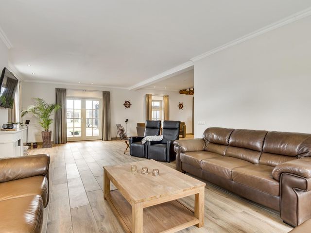 Onze Lieve Vrouwestraat 37-39 , Ospel