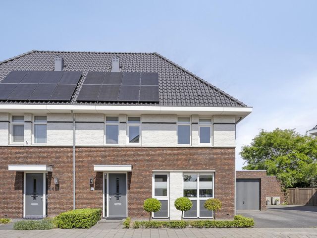 De Hooimijt 42, Made