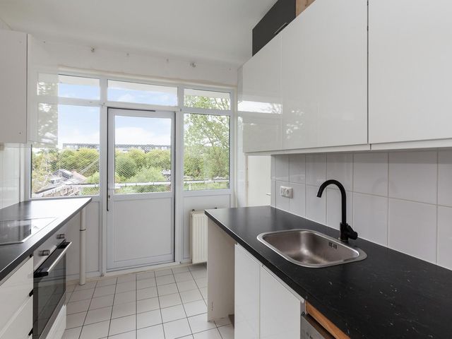 Van der Helmstraat 394, Rotterdam