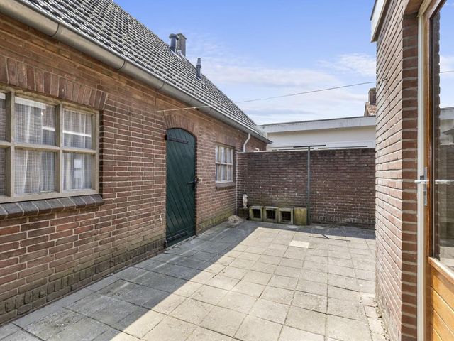 Klaphek 6, Huissen