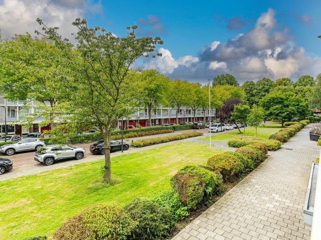 Schout van Eijklaan 79, Leidschendam