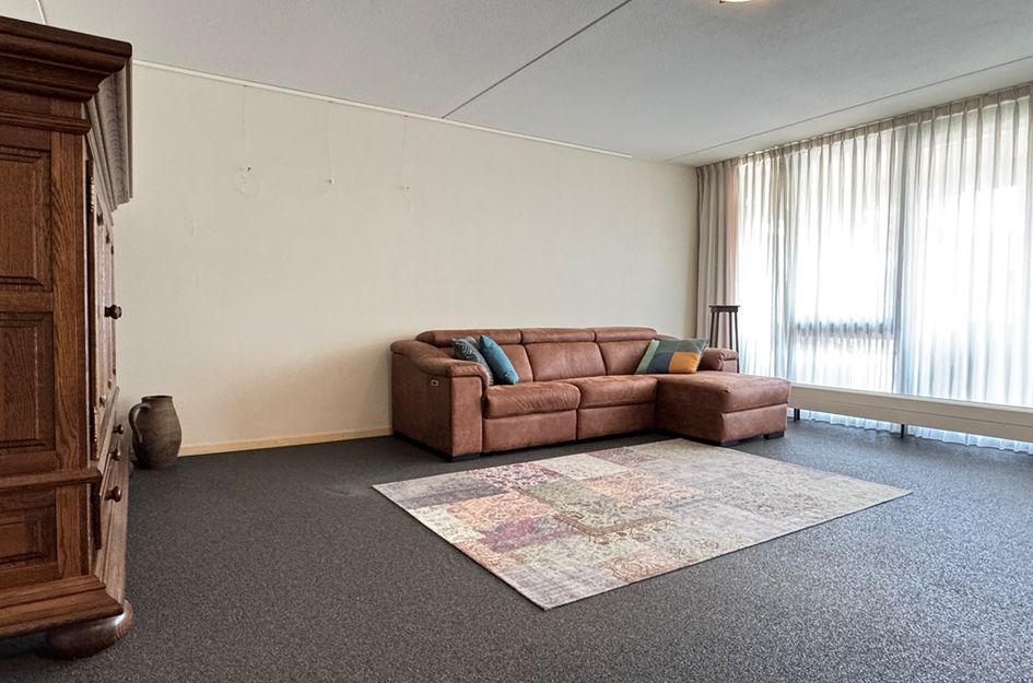 Zuidsingel 83