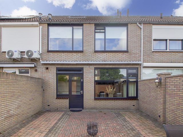 Regerstraat 23, Bunschoten-Spakenburg