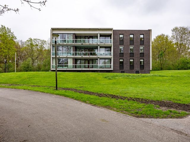 Notoaristuun 16, Grootegast