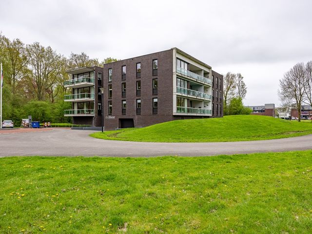 Notoaristuun 16, Grootegast
