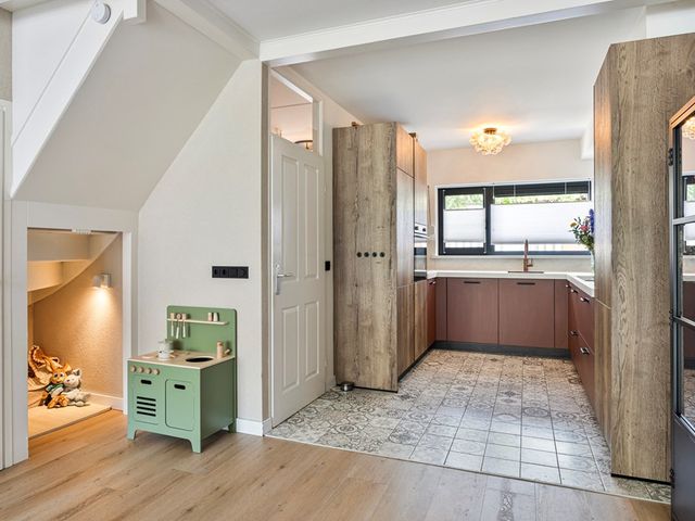Valkenhof 15, Made