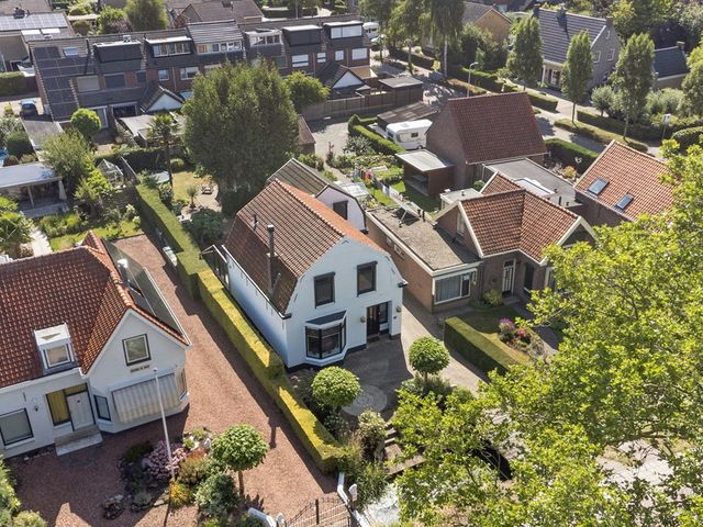 Nieuwestraat 72, Strijen