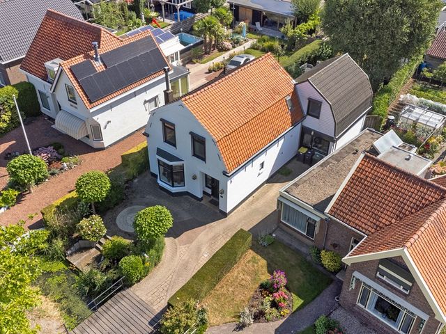 Nieuwestraat 72, Strijen