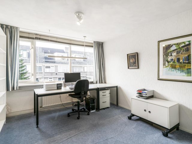 van Wassenaarstraat 1, Warmond