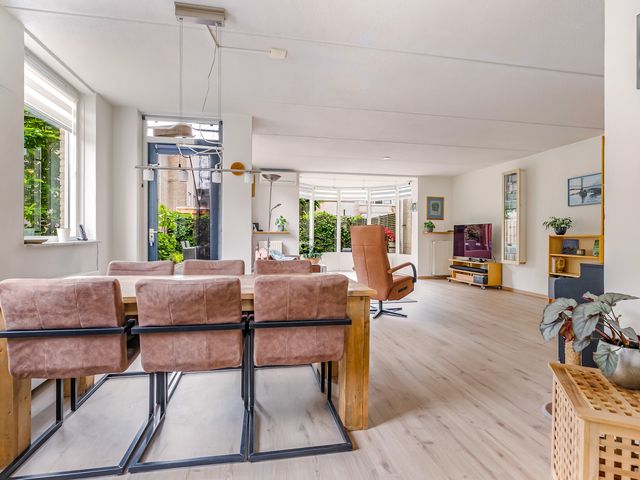 Arturo Toscaninistraat 21, Almere