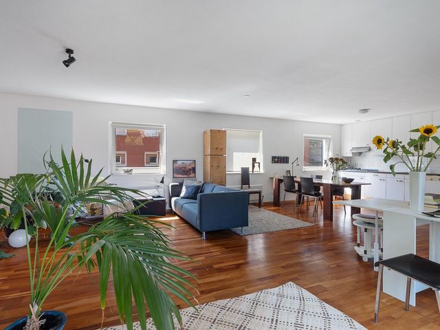 KNSM-laan 653, Amsterdam