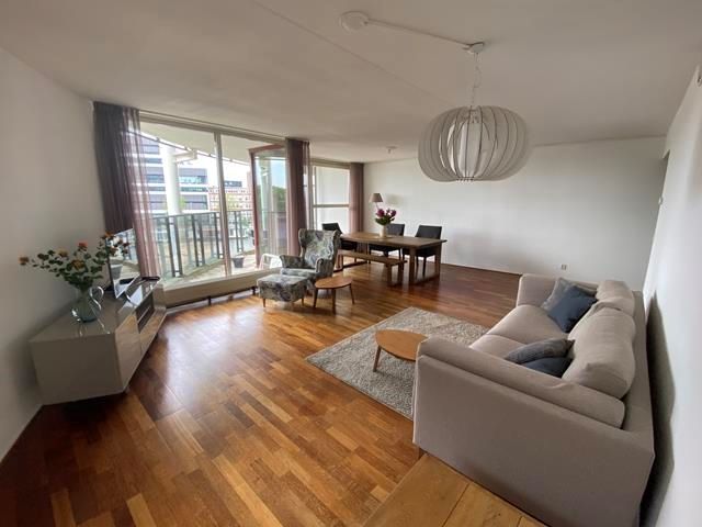 Omval 64, Amsterdam