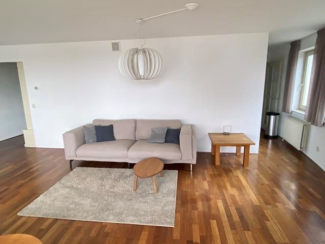 Omval 64, Amsterdam