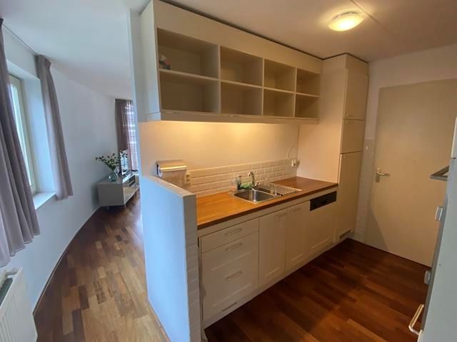 Omval 64, Amsterdam