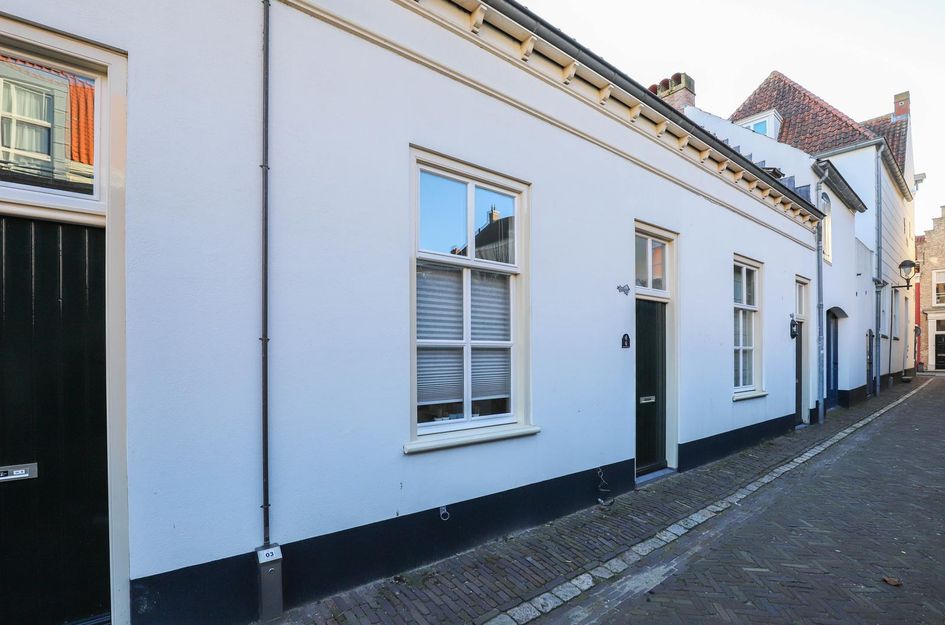 Kleine Kerkstraat 6