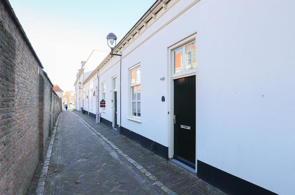 Kleine Kerkstraat 6