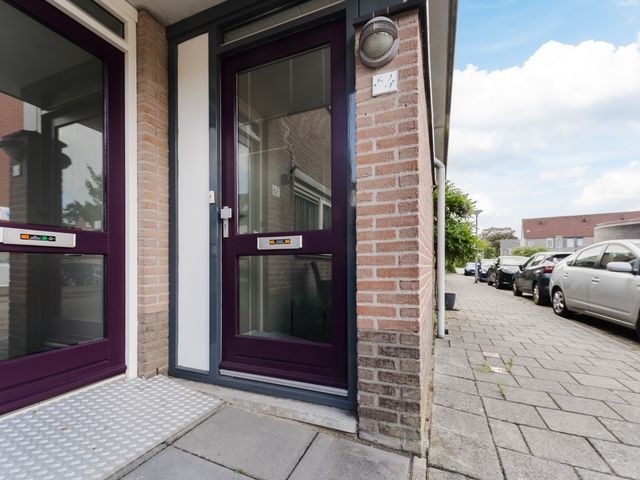 Prinses Irenelaan 54, Den Hoorn