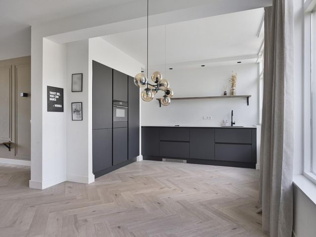 Van Anrooijstraat 172, Oss
