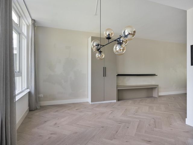 Van Anrooijstraat 172, Oss