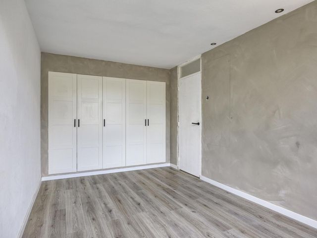 Van Anrooijstraat 172, Oss