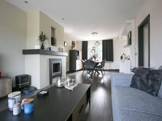 Dries 85, Weert
