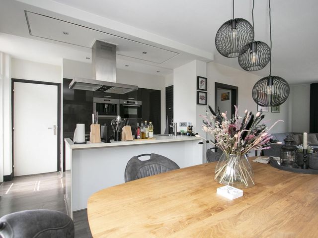 Dries 85, Weert