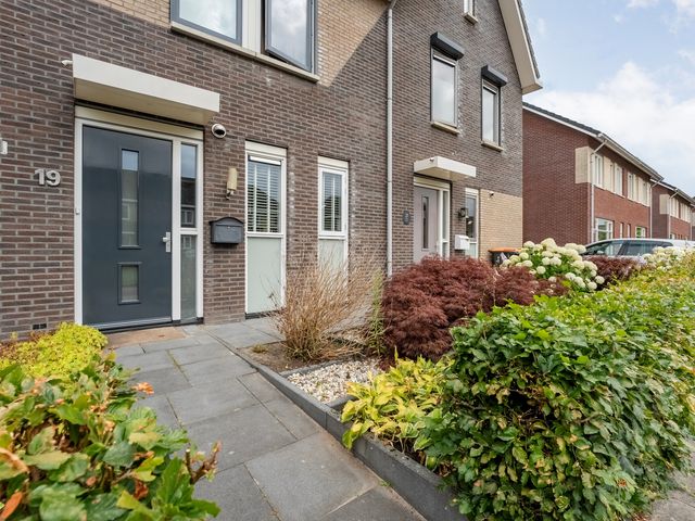 Jongsmalaan 19, Hardenberg