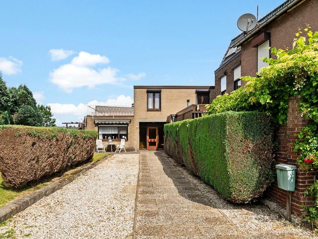 van Leerodestraat 15, Kerkrade