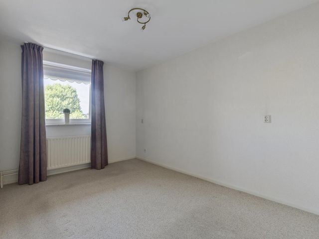 Serenadelaan 81, Barendrecht