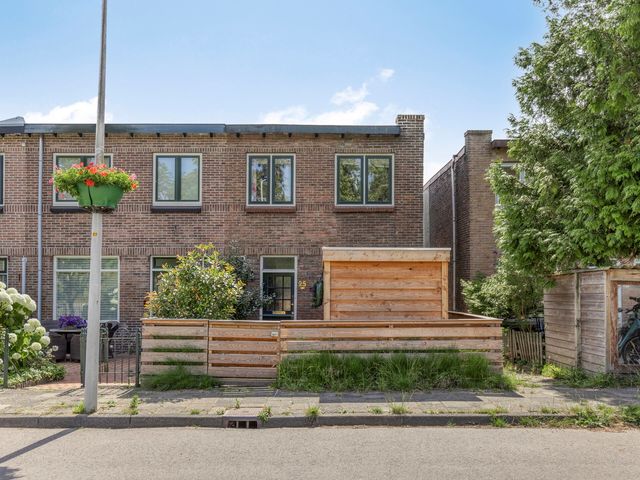 Vrouwenweg 25, Leiden