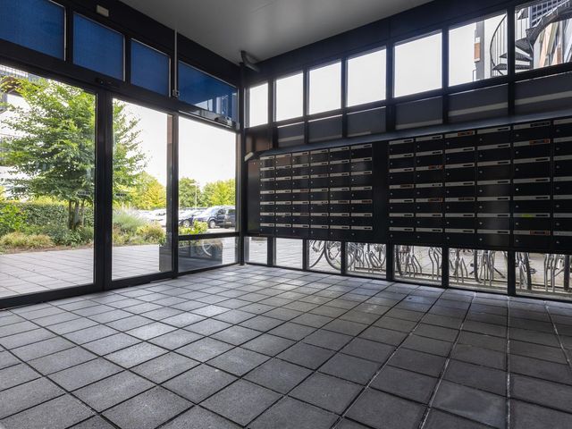 Zandsteen 97, Hoorn