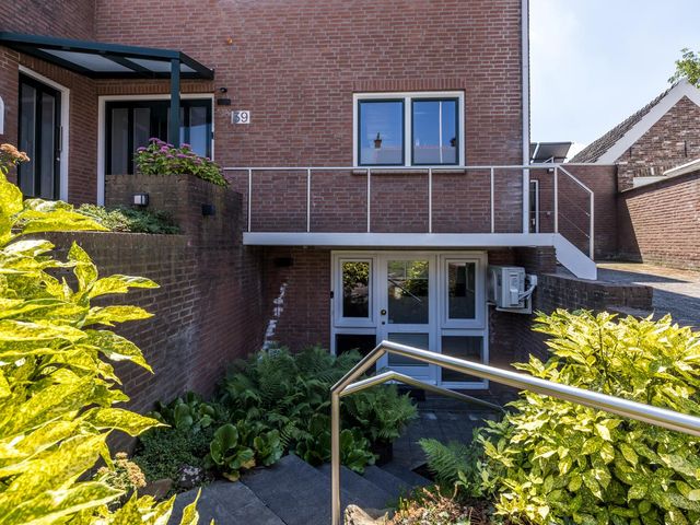 Oude Baan 39, Buchten