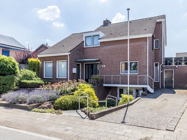 Oude Baan 39, Buchten