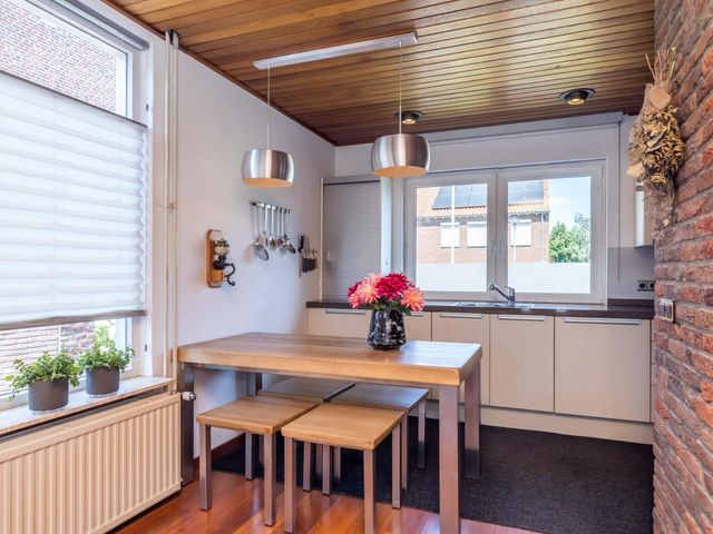 Oude Baan 39, Buchten