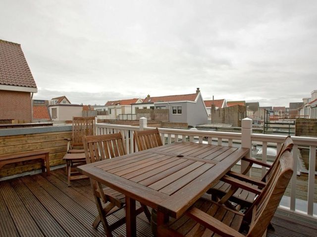 E.A. Borgerstraat 43, Katwijk