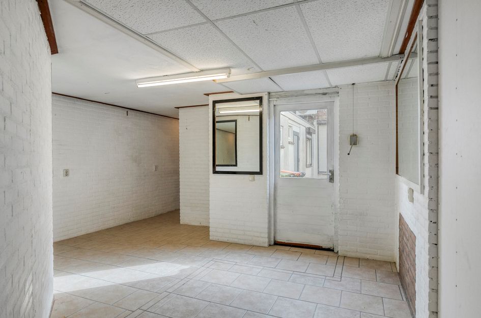 Oeverstraat 57