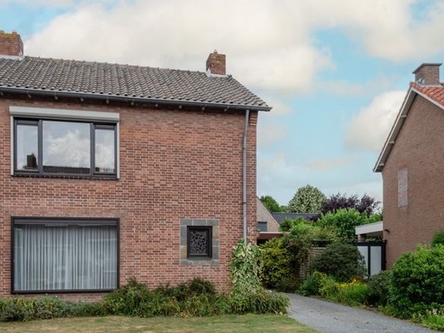 Scholtissenhofstraat 18, Weert