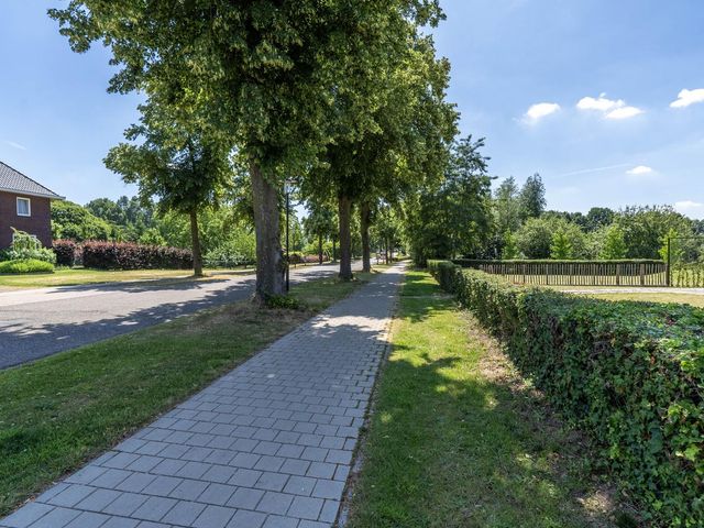 Grotestraat 110, Vierlingsbeek