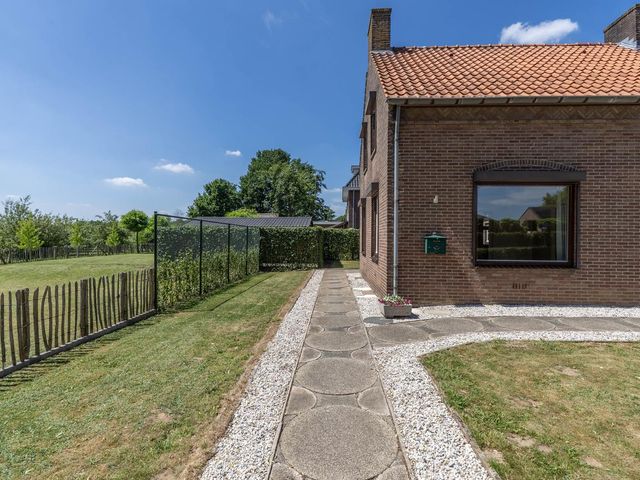 Grotestraat 110, Vierlingsbeek