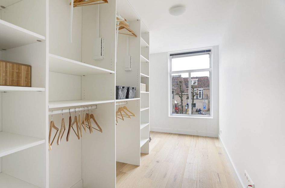 van Limburg Stirumstraat 9