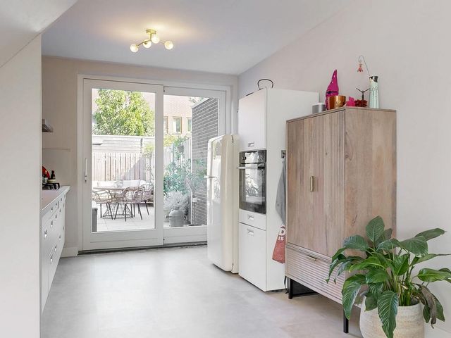 Rozenkwartsstraat 13, Leiden