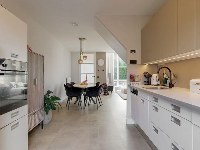 Rozenkwartsstraat 13, Leiden