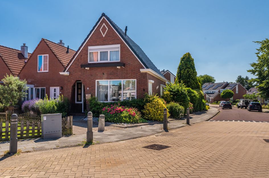 Kerkstraat 16