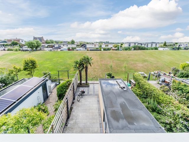 Drechtlaan 60, Leimuiden