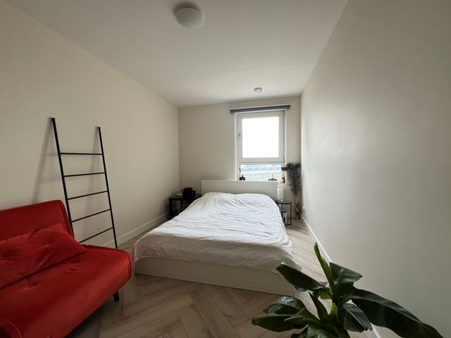 Gevers Deynootweg 1096A, Den Haag